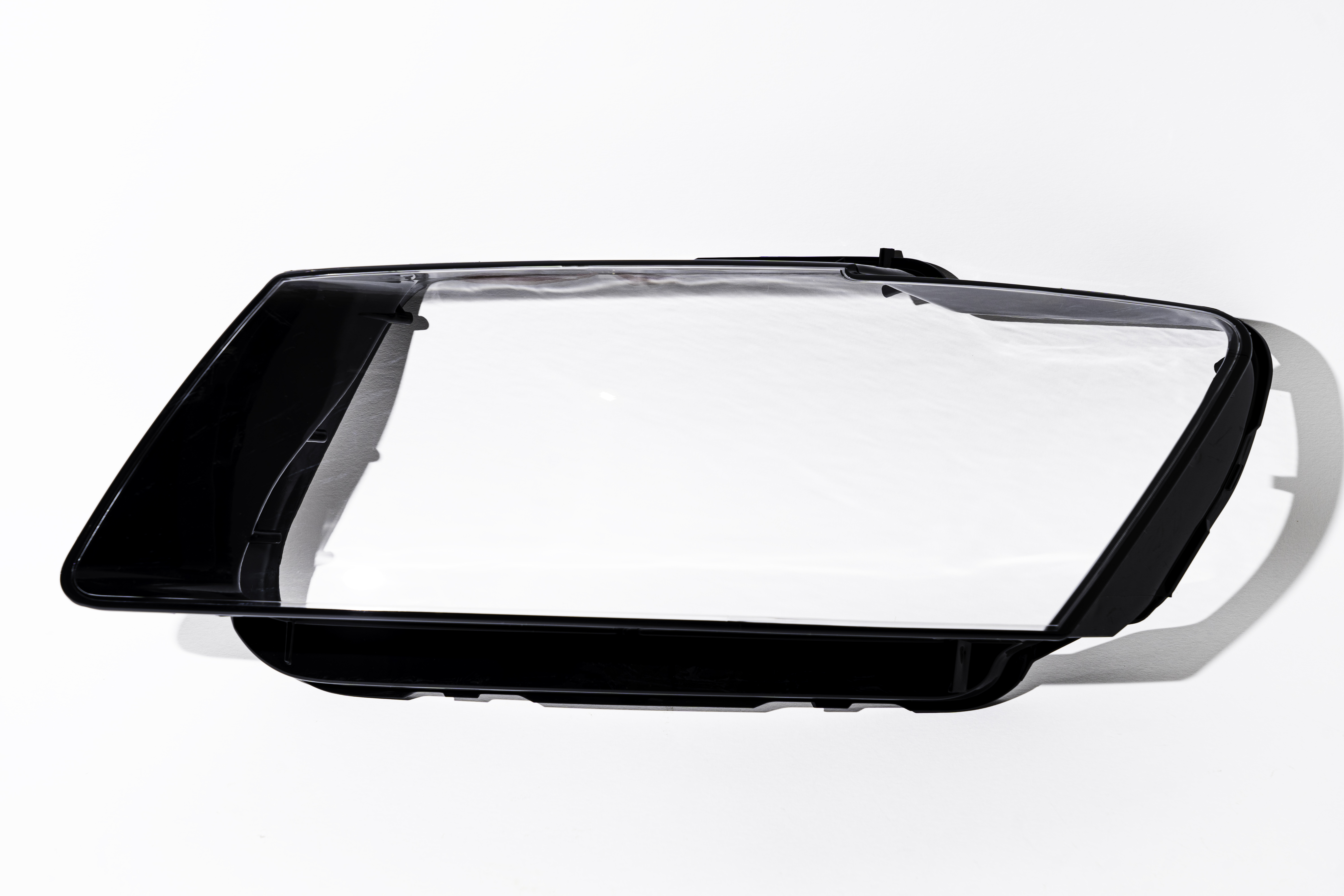 Audi Q5 2008-2012 Kairės Pusės Žibinto Stiklas - Image 1